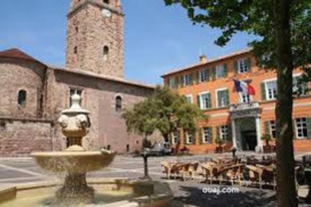 Apartmán Votre Sejour Cosy A Frejus! Exteriér fotografie