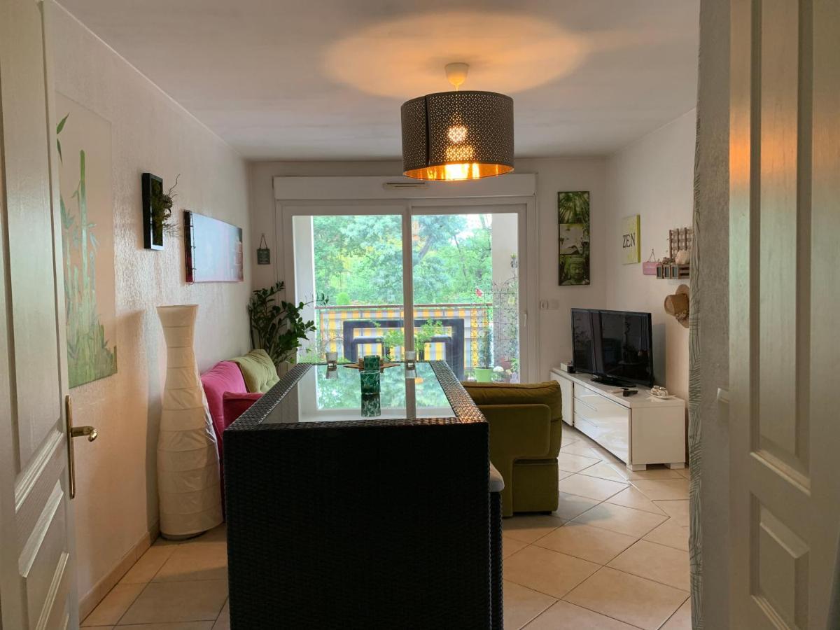 Apartmán Votre Sejour Cosy A Frejus! Exteriér fotografie